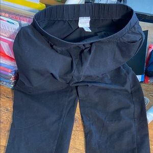 Weekends by Chico’s black Capri size 0